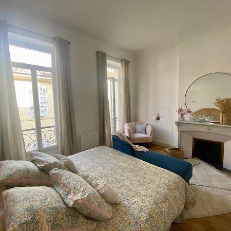 Appartement Haussmannien rue piétonne Opéra Marseille Extérieur photo
